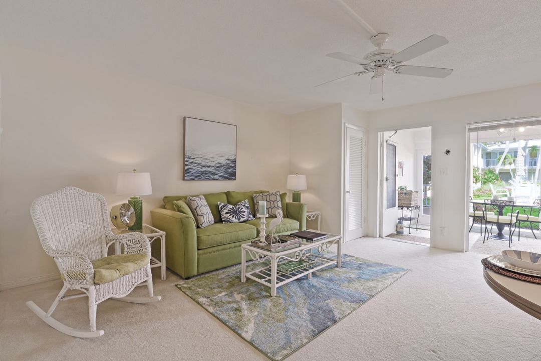 344 Harbour Dr, Naples, FL 34103