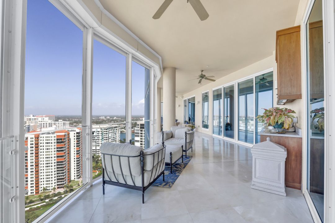 4101 Gulf Shore Blvd N #PH-3, Naples, FL 34103