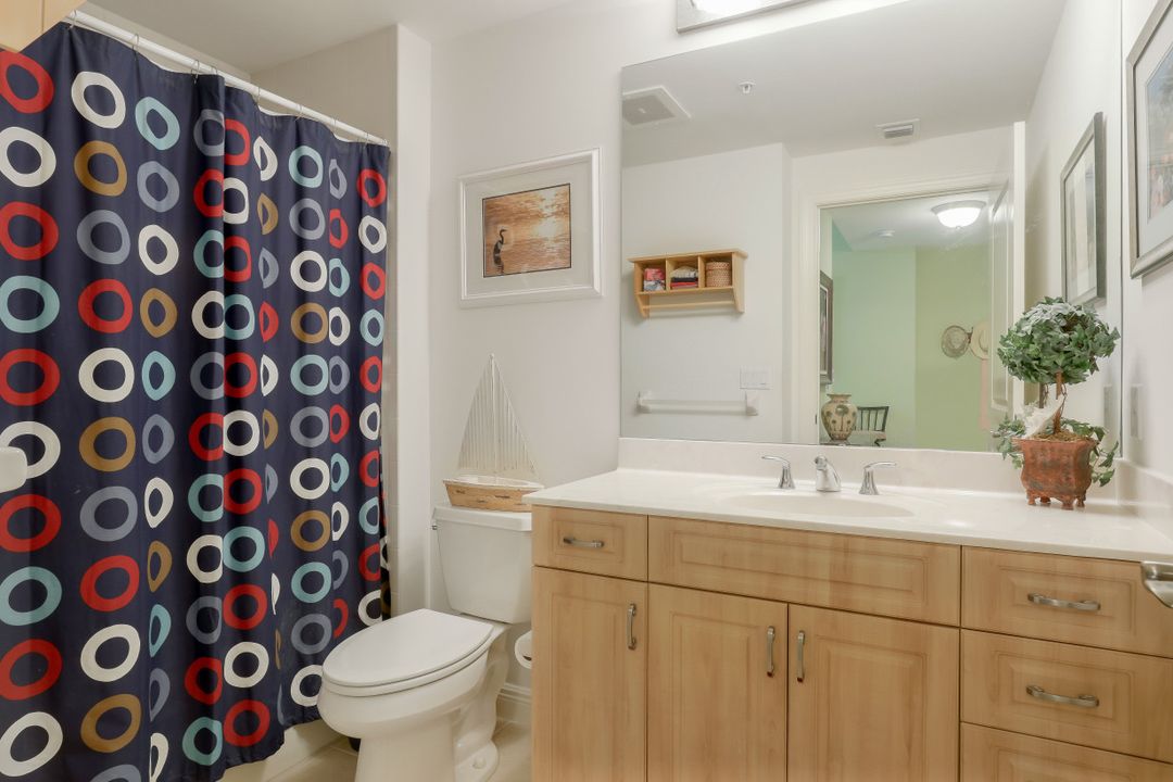 5706 Cape Harbour Dr #110, Cape Coral, FL 33914