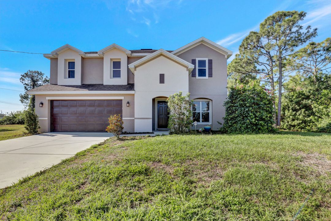 2806 Embers Pkwy W, Cape Coral, FL 33993