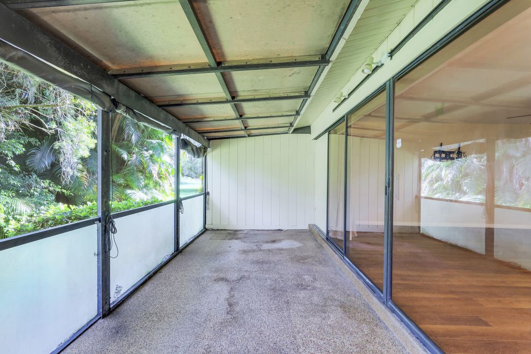 127 Forest Lakes Blvd, Naples, FL 34105