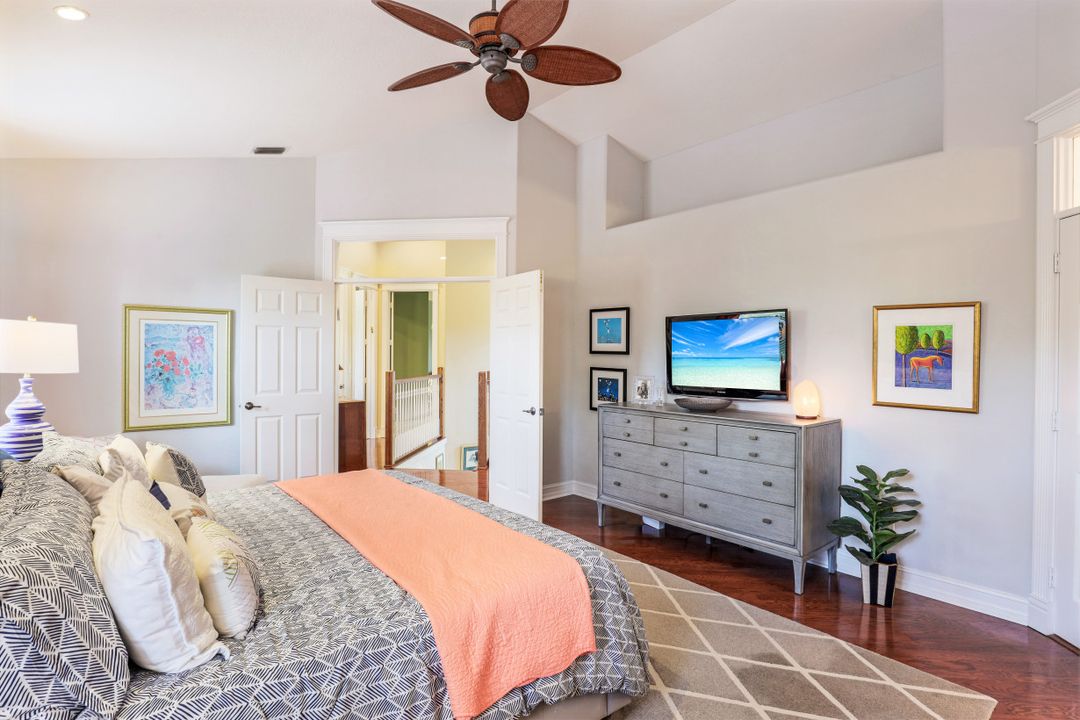 2850 Coach House Way, Naples, FL 34105