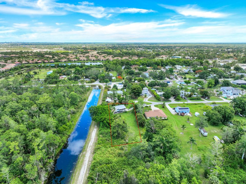 5202 Cypress Ln, Naples, FL 34113