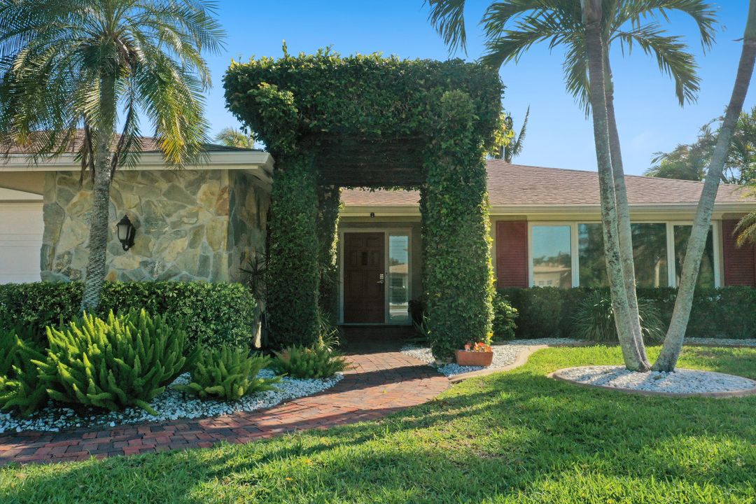 4929 SW 3rd Ave, Cape Coral, FL 33914