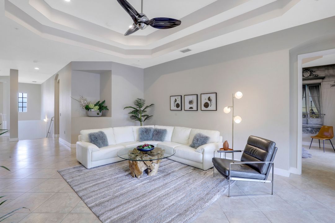 7874 Clemson St #202, Naples, FL 34104