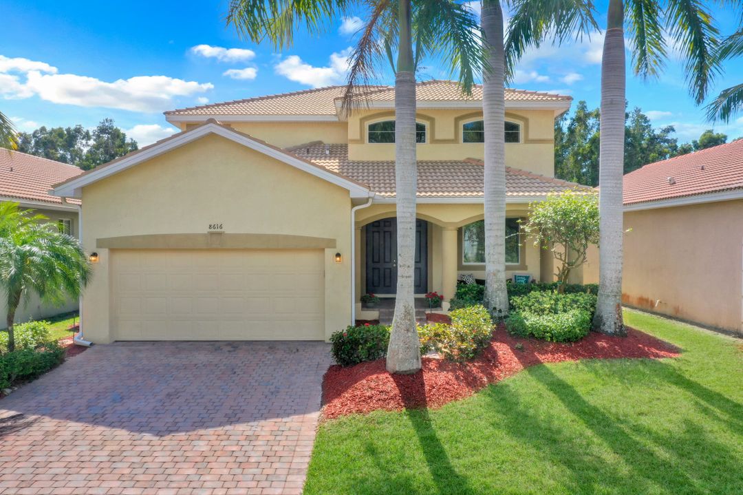 8616 Sumner Ave, Fort Myers, FL 33908