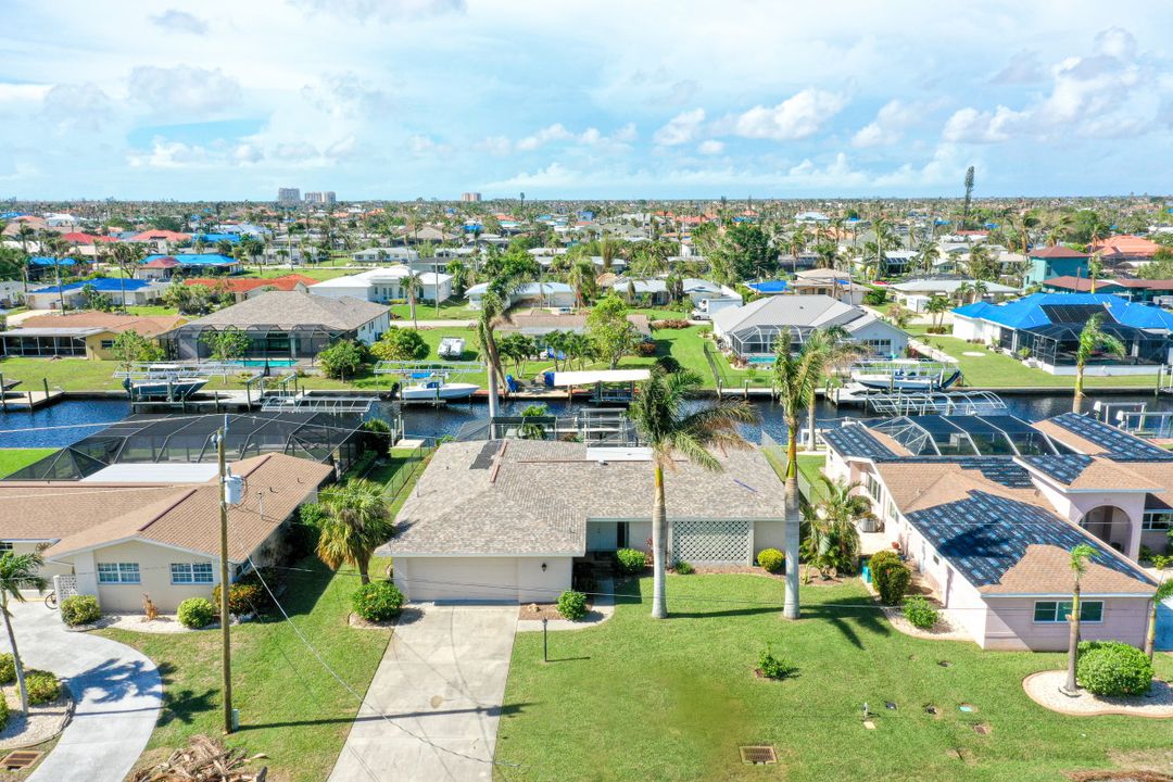 5328 Delano Ct, Cape Coral, FL 33904