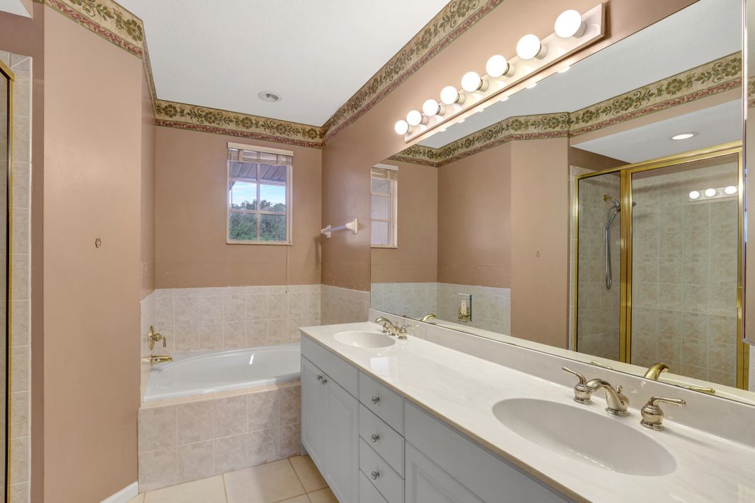 23041 Rosedale Dr APT 202, Bonita Springs, FL 34135