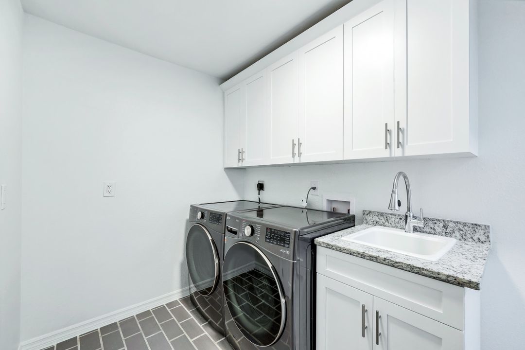 5005 SW 25th Pl, Cape Coral, FL 33914