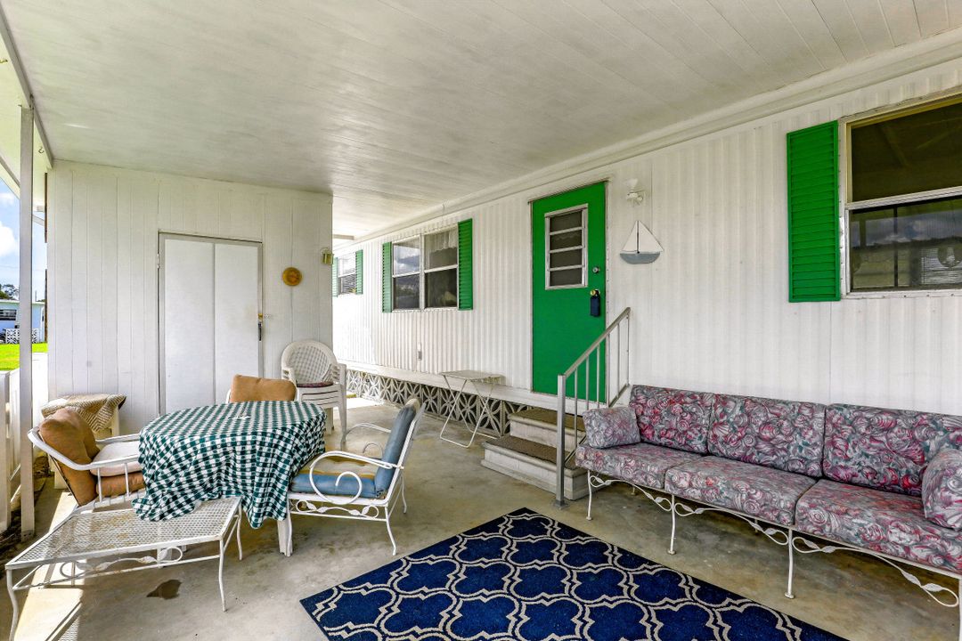 818 Homefolks St, North Fort Myers, FL 33917