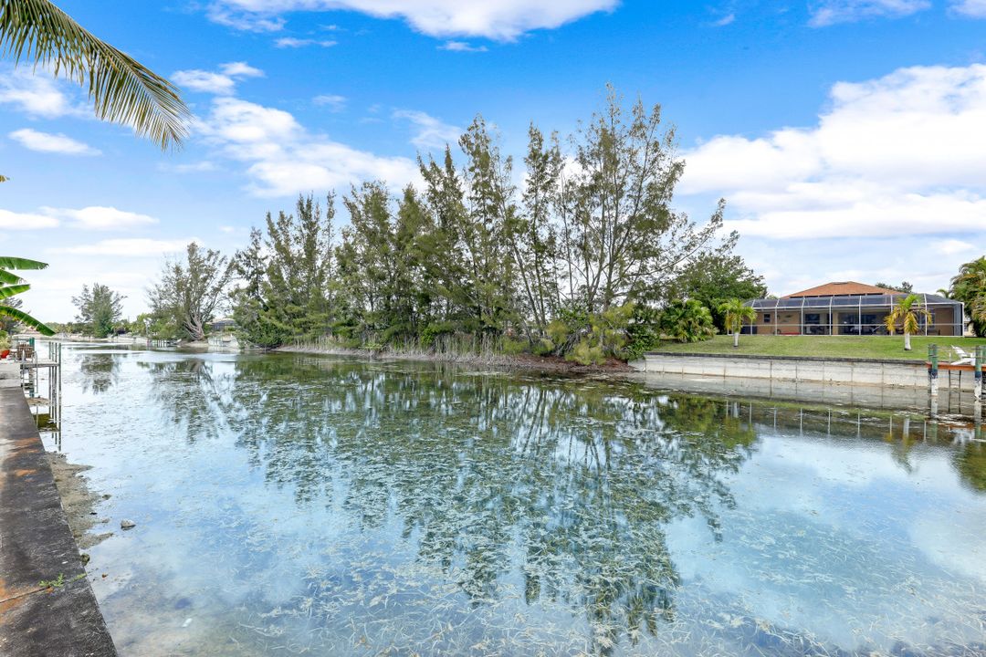 415 SE 17th St, Cape Coral, FL 33990