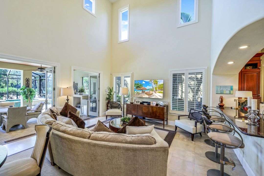 2919 Tiburon Blvd E, Naples, FL 34109