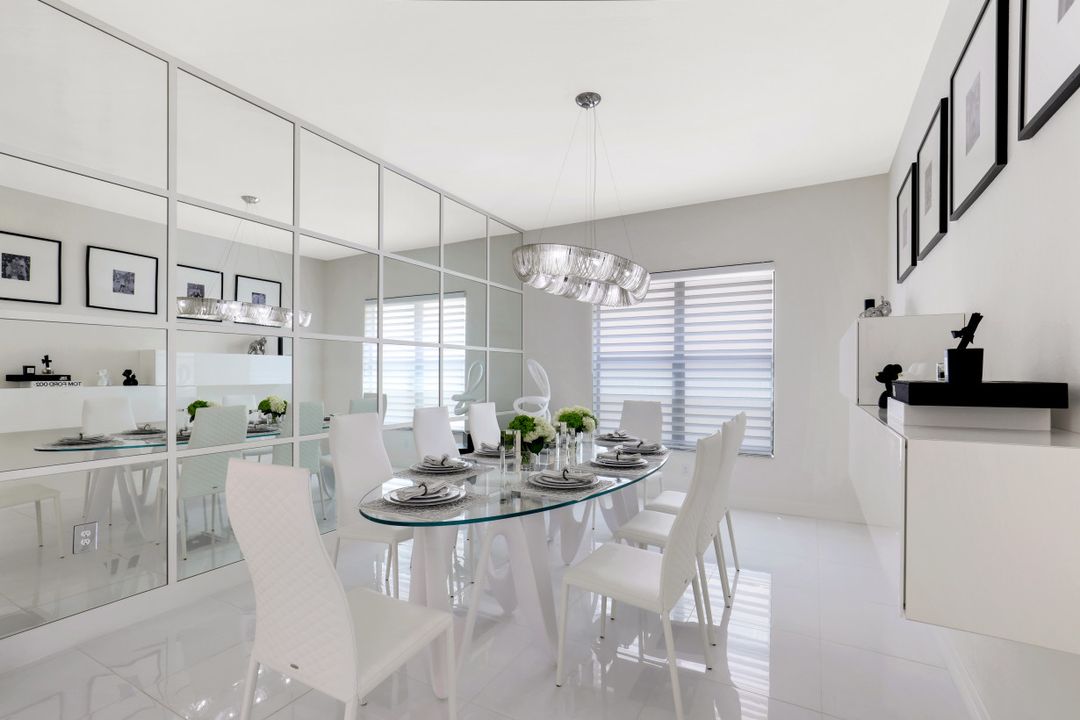 4448 Aurora St, Naples, FL 34119