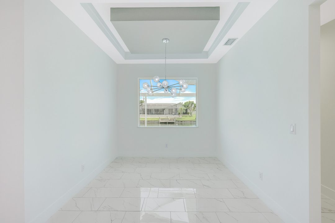 602 SW 35th St, Cape Coral, FL 33914