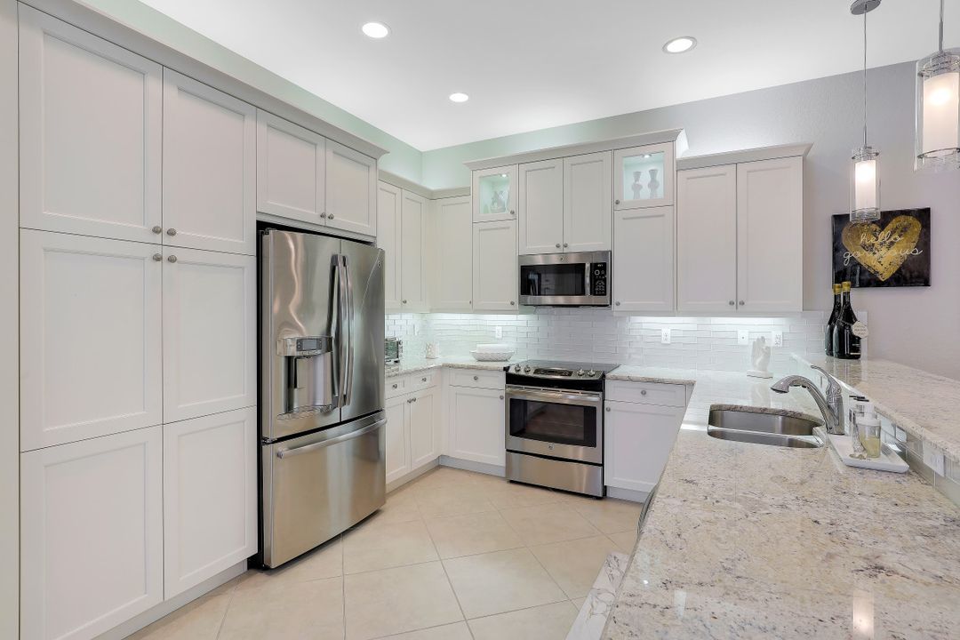 13486 Sumter Ln, Naples, FL 34109