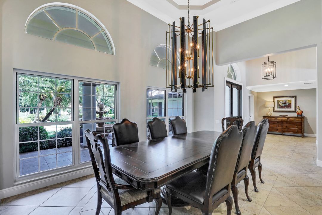 12911 Coco Plum Ln, Naples, FL 34119