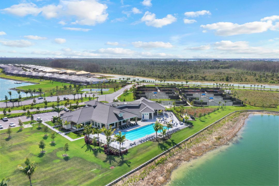 19080 Marquesa Dr, Fort Myers, FL 33913