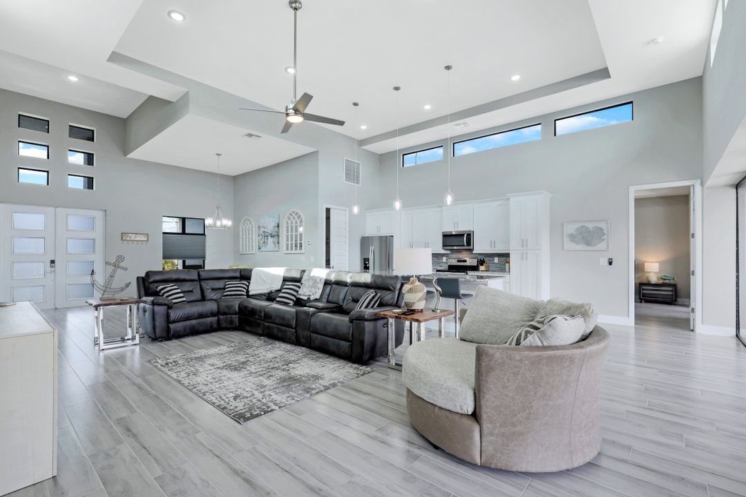 124 SW 38th Terrace, Cape Coral, FL 33914