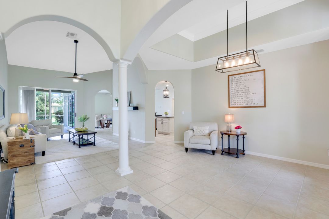 3738 Recreation Ln, Naples, FL 34116