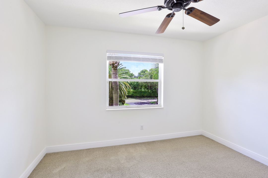 6920 Huntington Lakes Cir #203, Naples, FL 34119