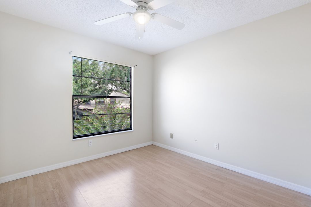 621 SE 12th Ave APT 118, Cape Coral, FL 33990