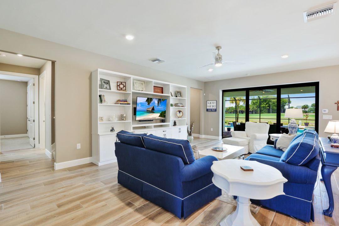 9373 Surfbird Ct, Naples, FL 34120