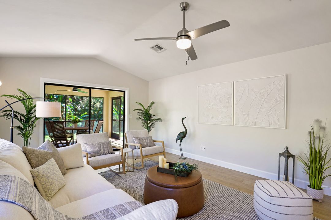 640 98th Ave N, Naples, FL 34108