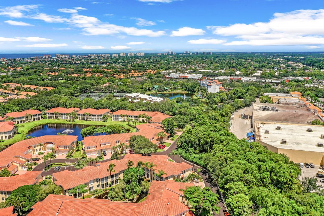 700 Lambiance Cir Apt 101, Naples, FL 34108