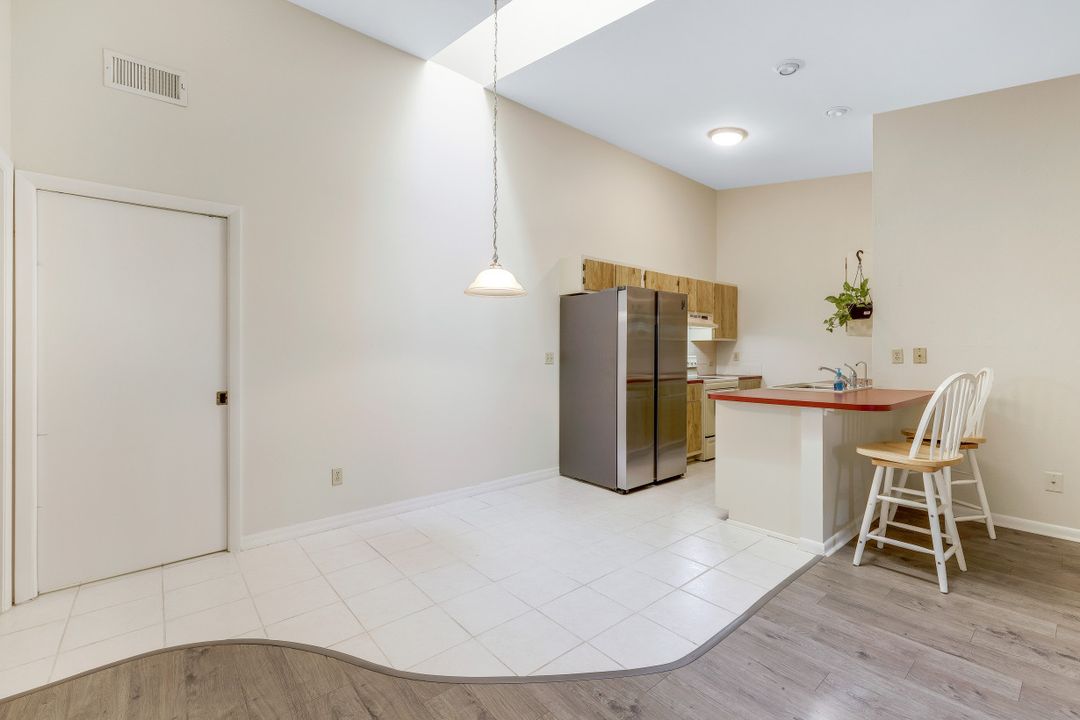 5026 SW Courtyards Way  #16, Cape Coral, FL 33914