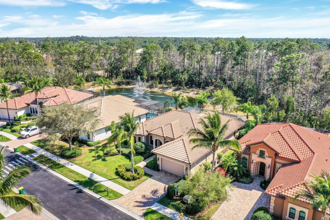 7327 Acorn Way, Naples, FL 34119