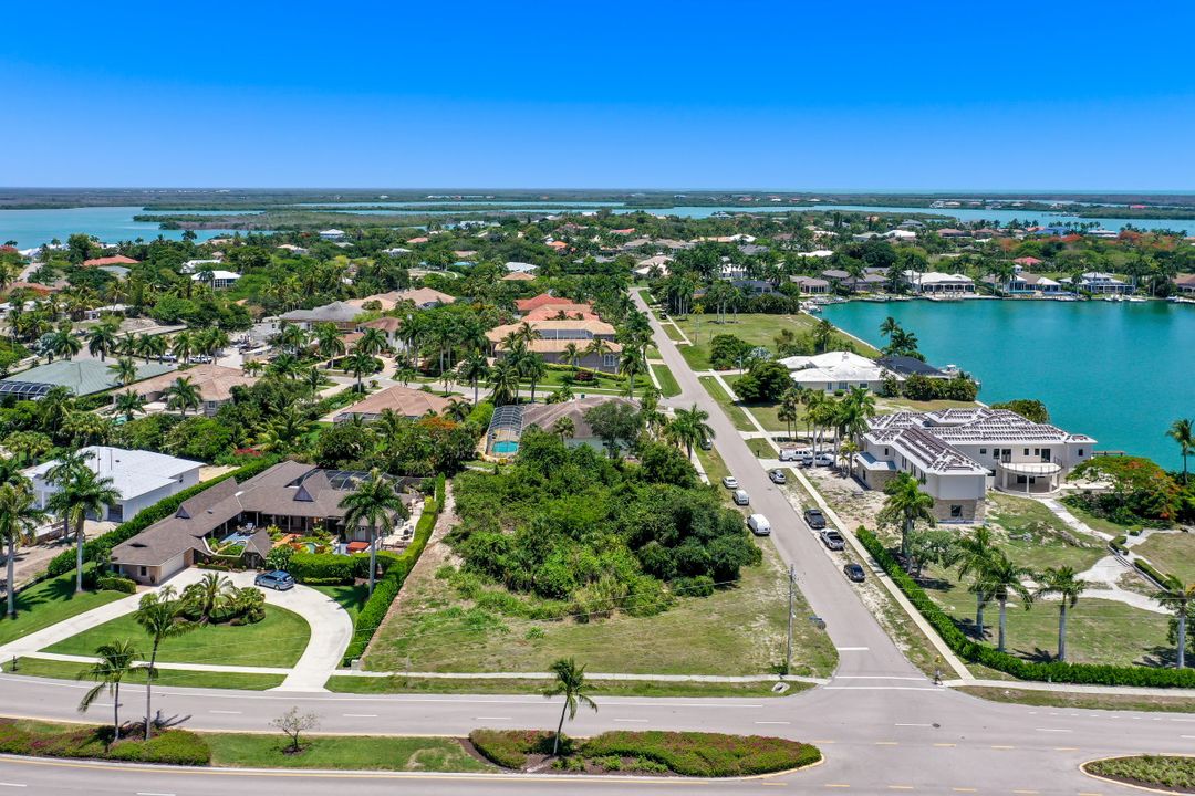 849 S Barfield Dr, Marco Island, FL 34145