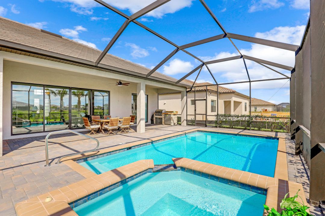 17441 Elkgrove Ln, Estero, FL 33928