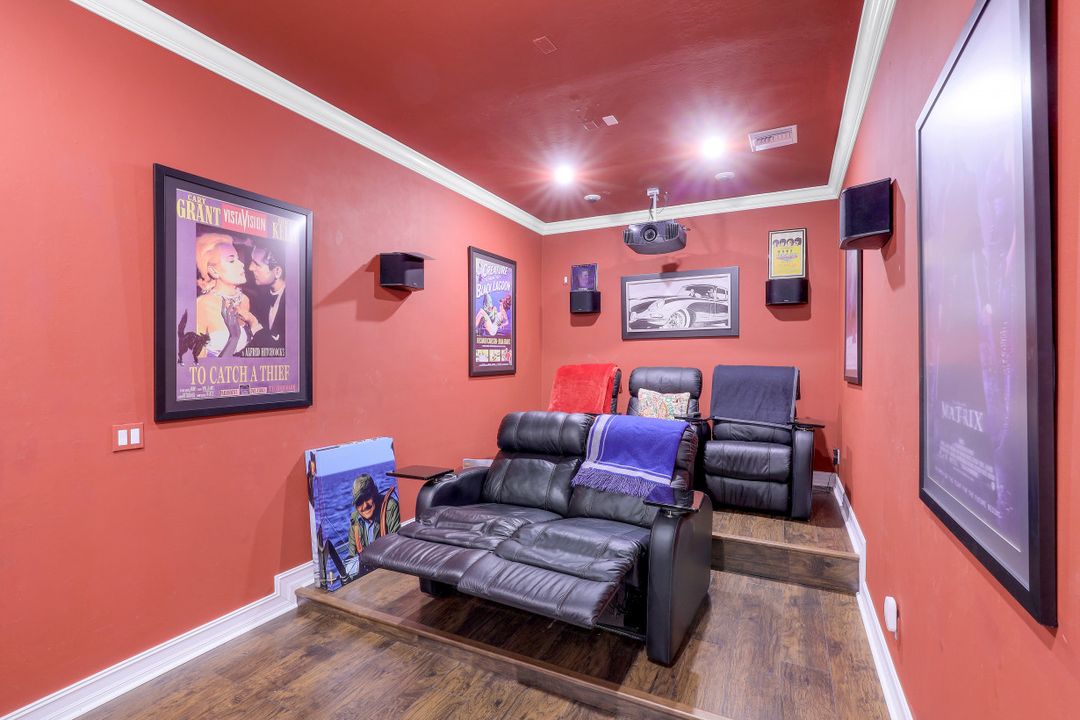 5119 Post Oak Ln, Naples, FL 34105