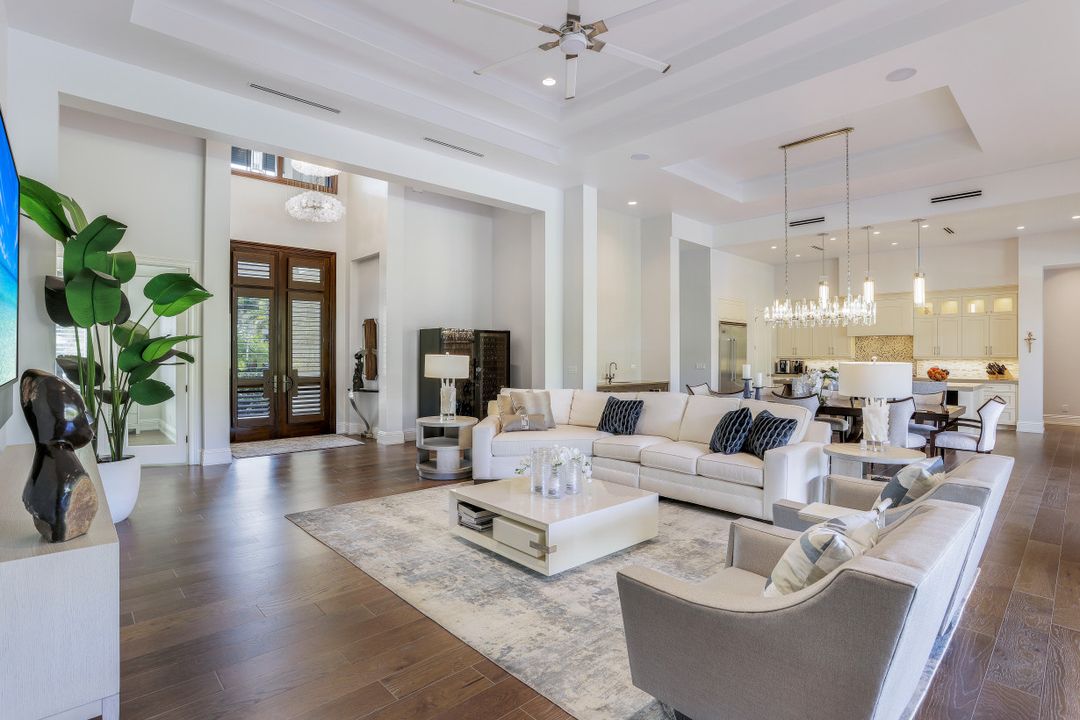 569 Neapolitan Way, Naples, FL 34103