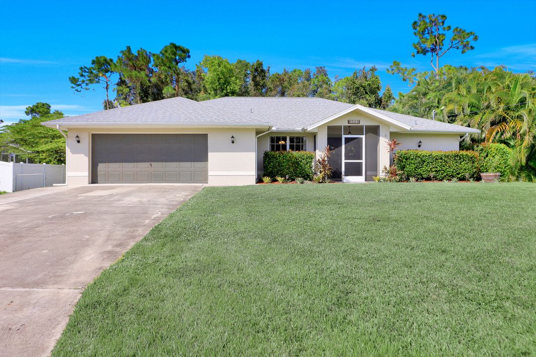 6665 Dabney St, Fort Myers, FL 33966