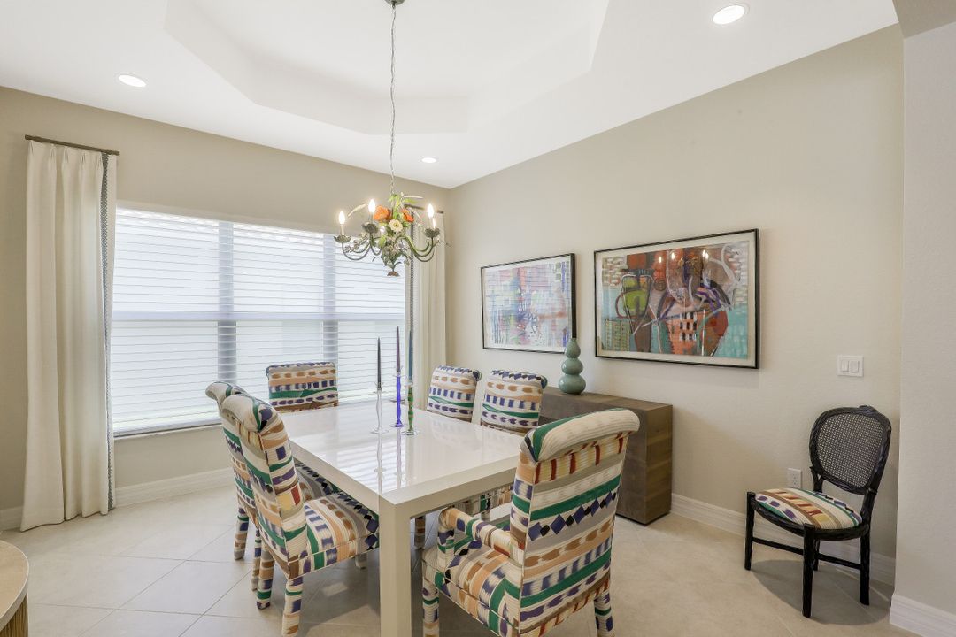 4477 Caldera Cir, Naples, FL 34119