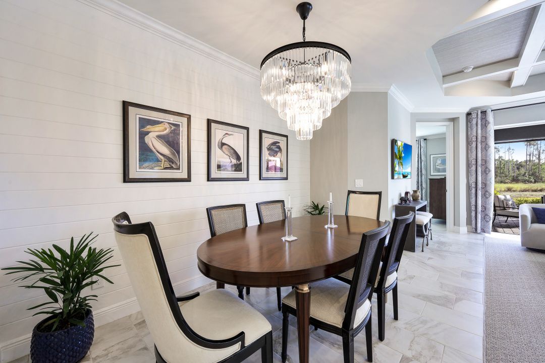 2239 Marquesa Cir, Naples, FL 34112