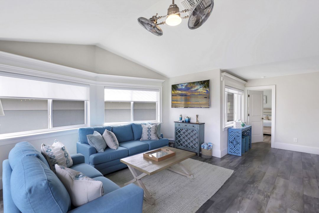 1672 Villa Ct, Marco Island, FL 34145