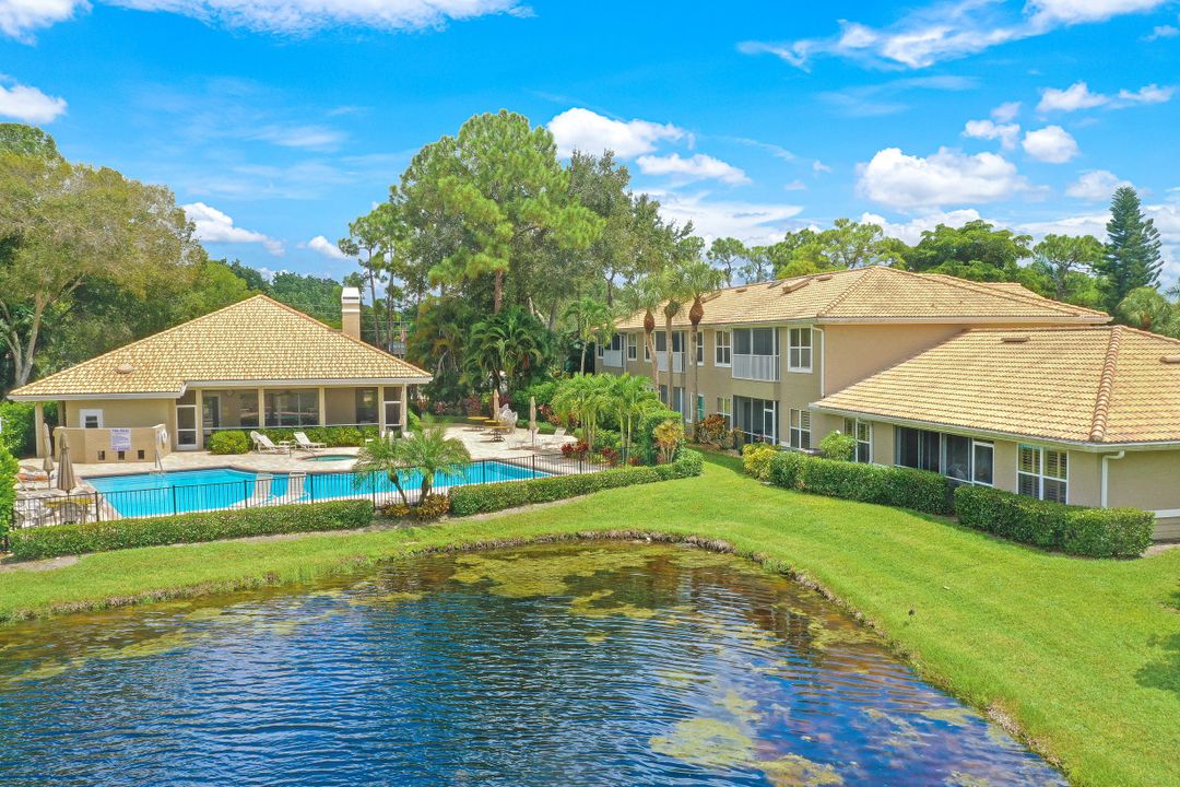 290 Emerald Bay Cir #L-2, Naples, FL 34110