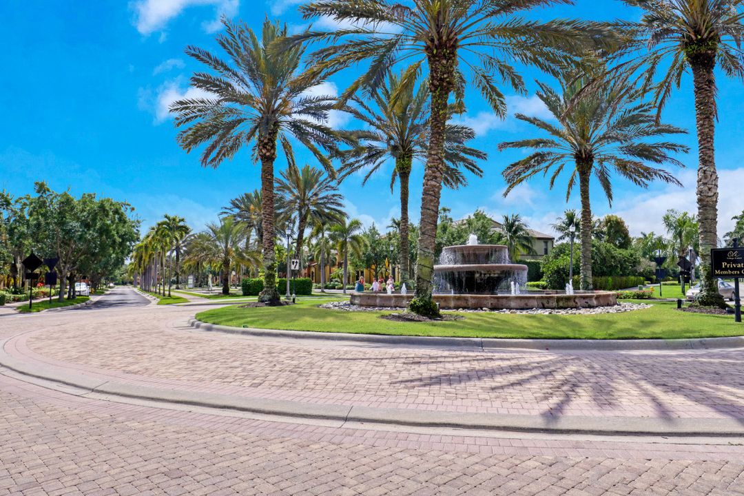 9114 Capistrano St S #8503, Naples, FL 34113