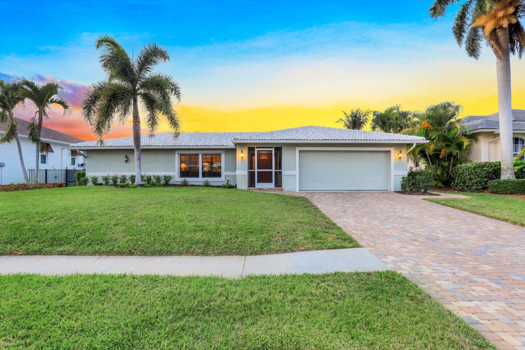 1552 Buccaneer Ct, Marco Island, FL 34145