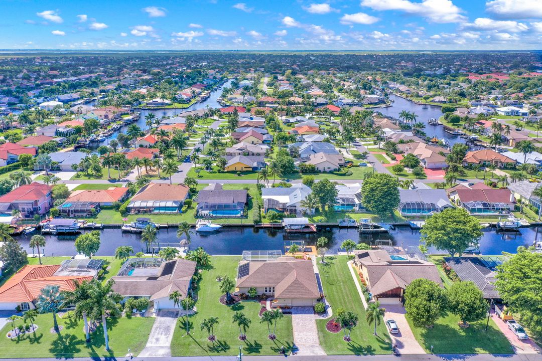 5228 SW 11th Pl, Cape Coral, FL 33914
