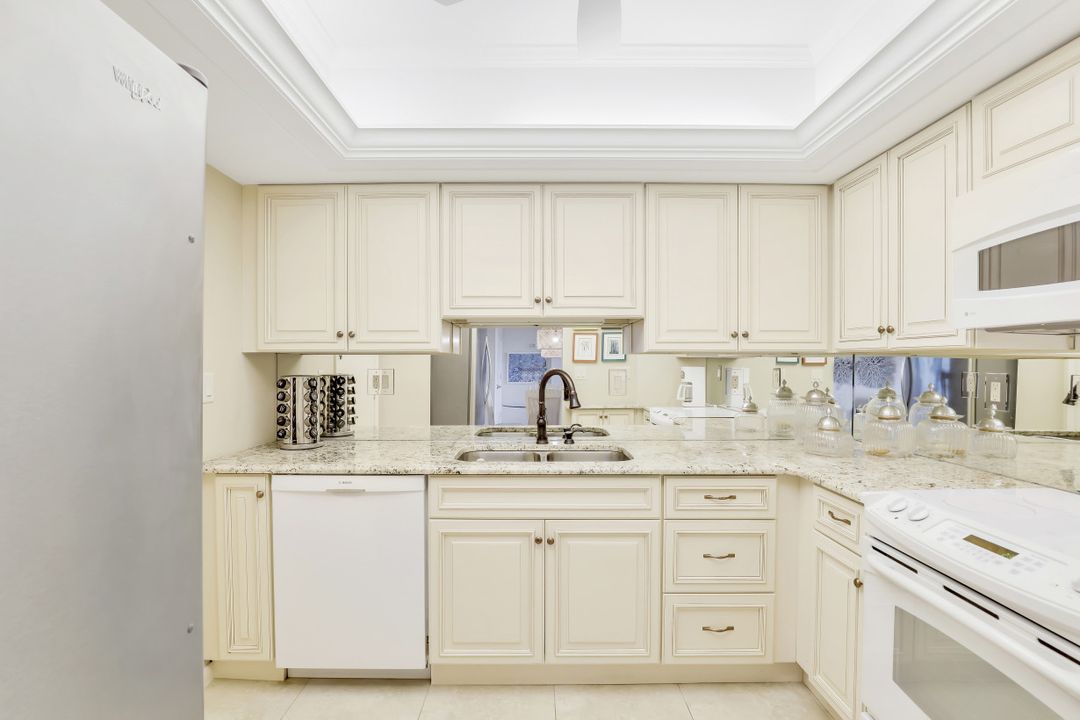 240 Seaview Ct #108, Marco Island, FL 34145