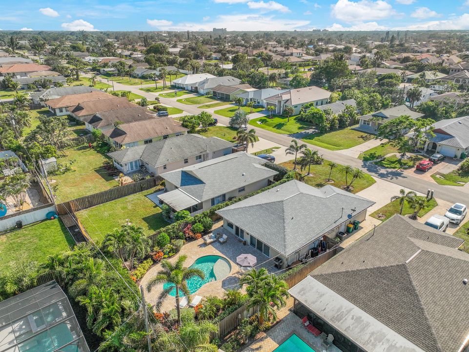 565 98th Ave N, Naples, FL 34108