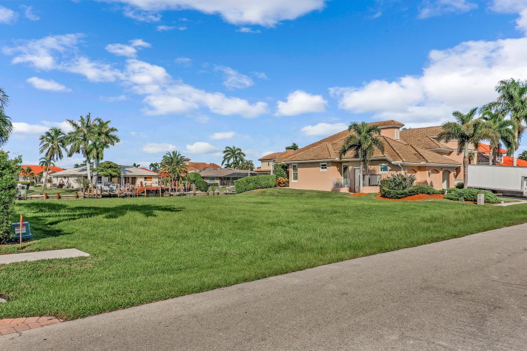 159 Dan River Ct, Marco Island, FL 34145