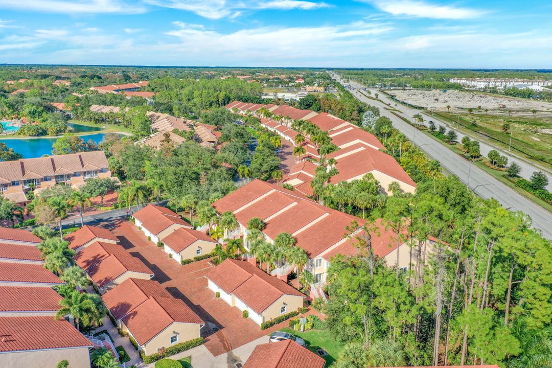 2365 Hidden Lake Ct #12, Naples, FL 34112