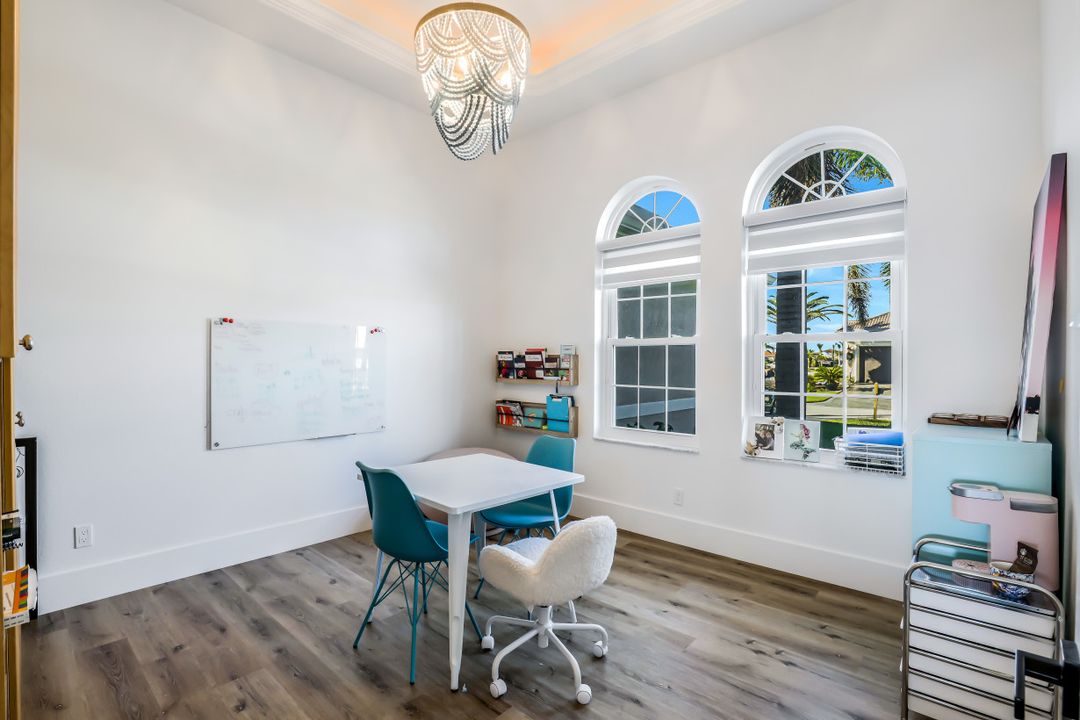 4234 NW 10th St, Cape Coral, FL 33993