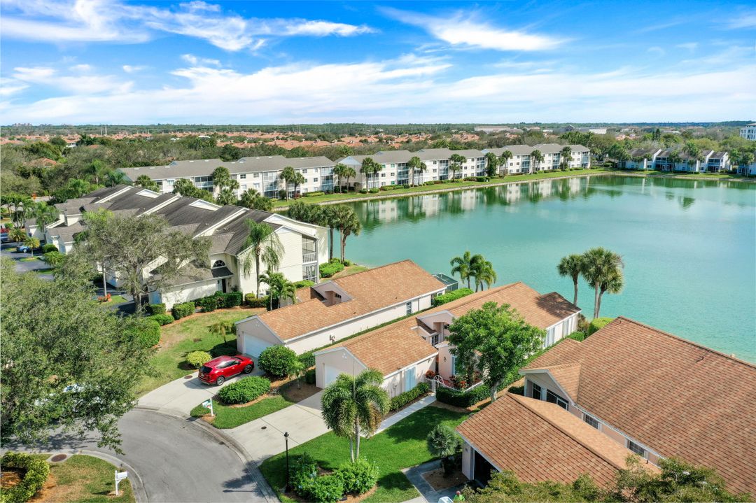 2810 Sailors Way, Naples, FL 34109