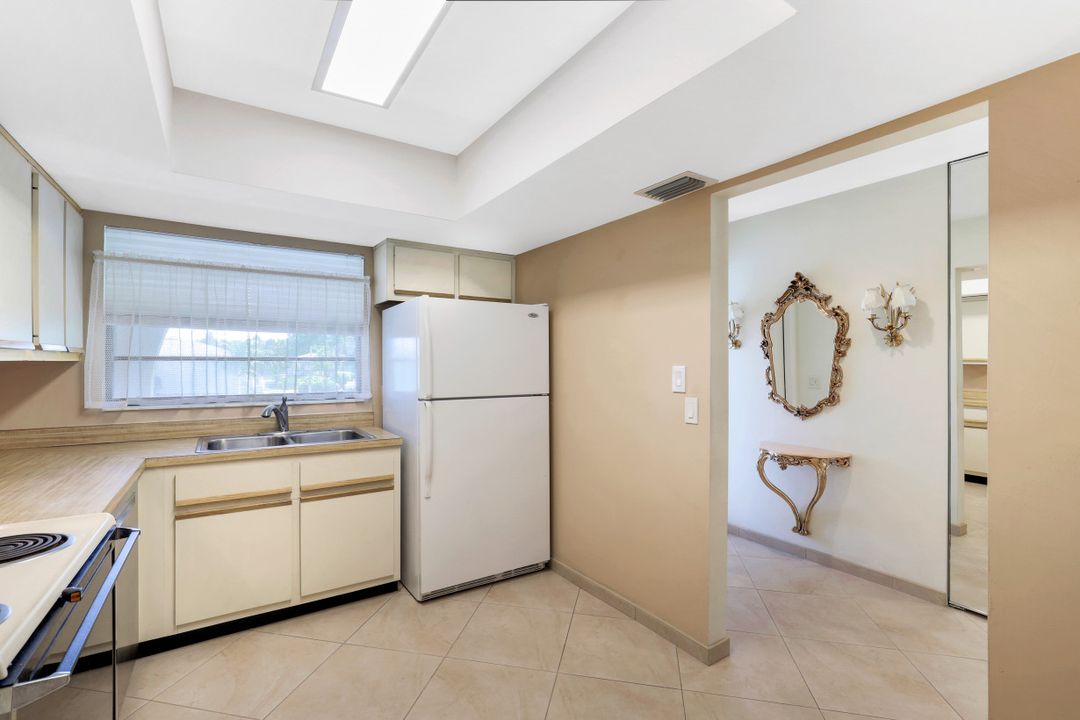 151 Cypress Way E  #A-5, Naples, FL 34110