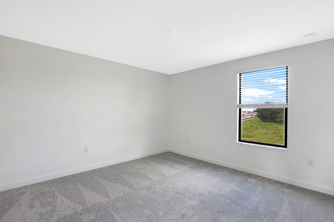 11350 Timber Creek Dr, Fort Myers, FL 33913